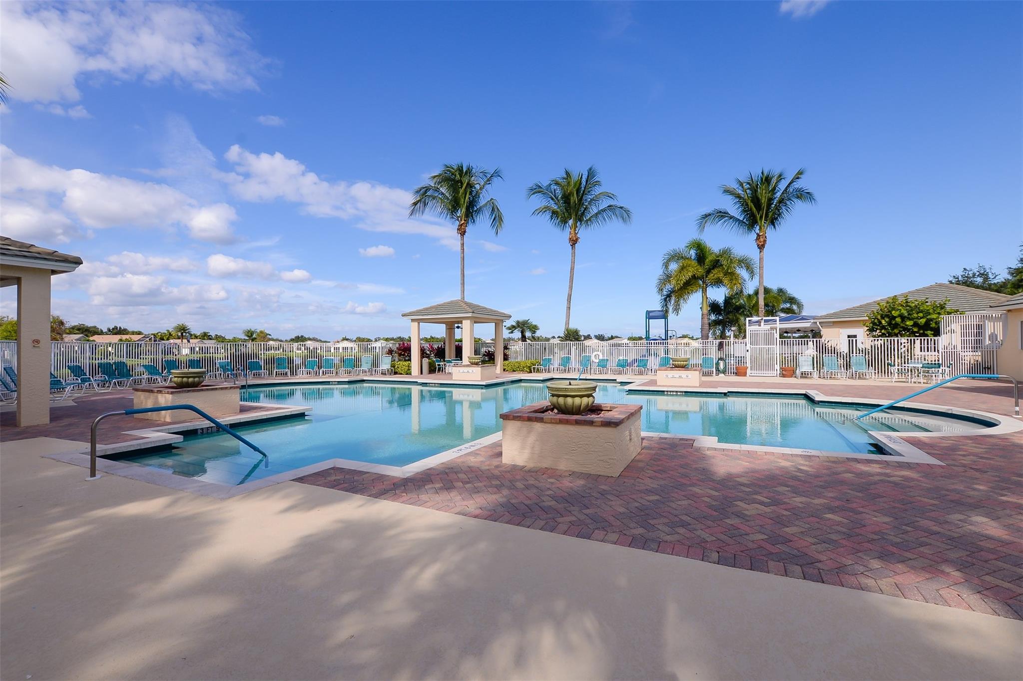 LAKEFOREST AT ST LUCIE WE - Residential