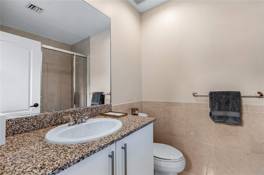 DOCKSIDE AT GRANDEUR - Residential