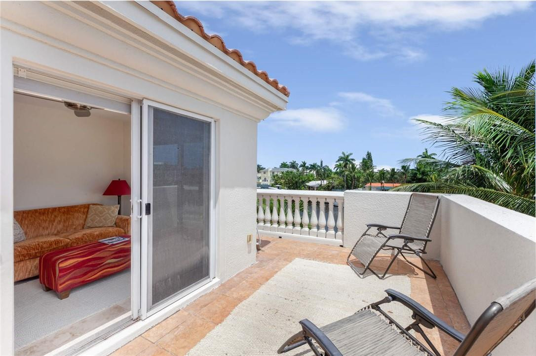 DOCKSIDE AT GRANDEUR - Residential