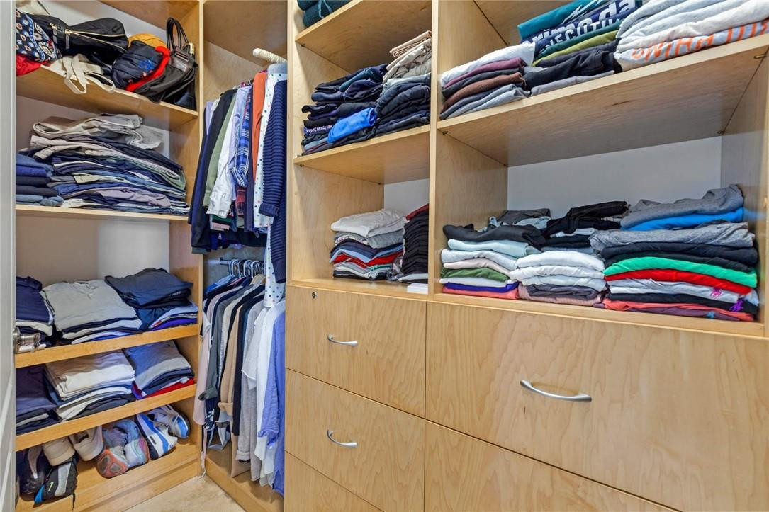 DOCKSIDE AT GRANDEUR - Residential