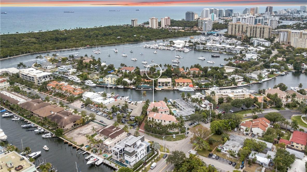 DOCKSIDE AT GRANDEUR - Residential