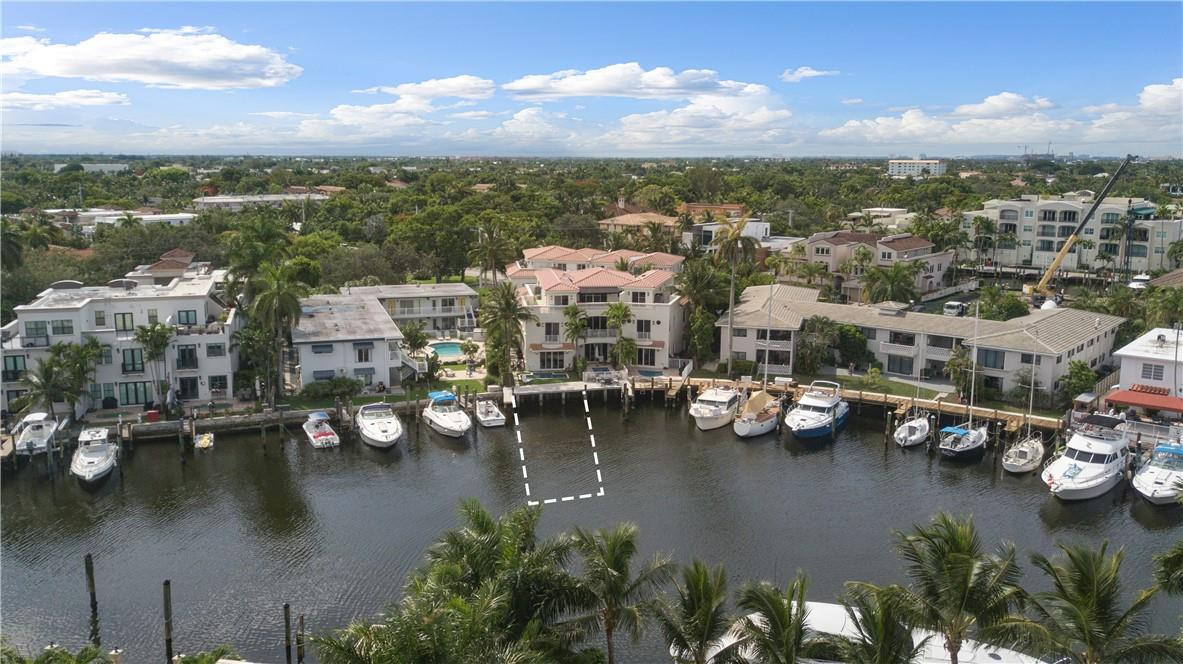 DOCKSIDE AT GRANDEUR - Residential