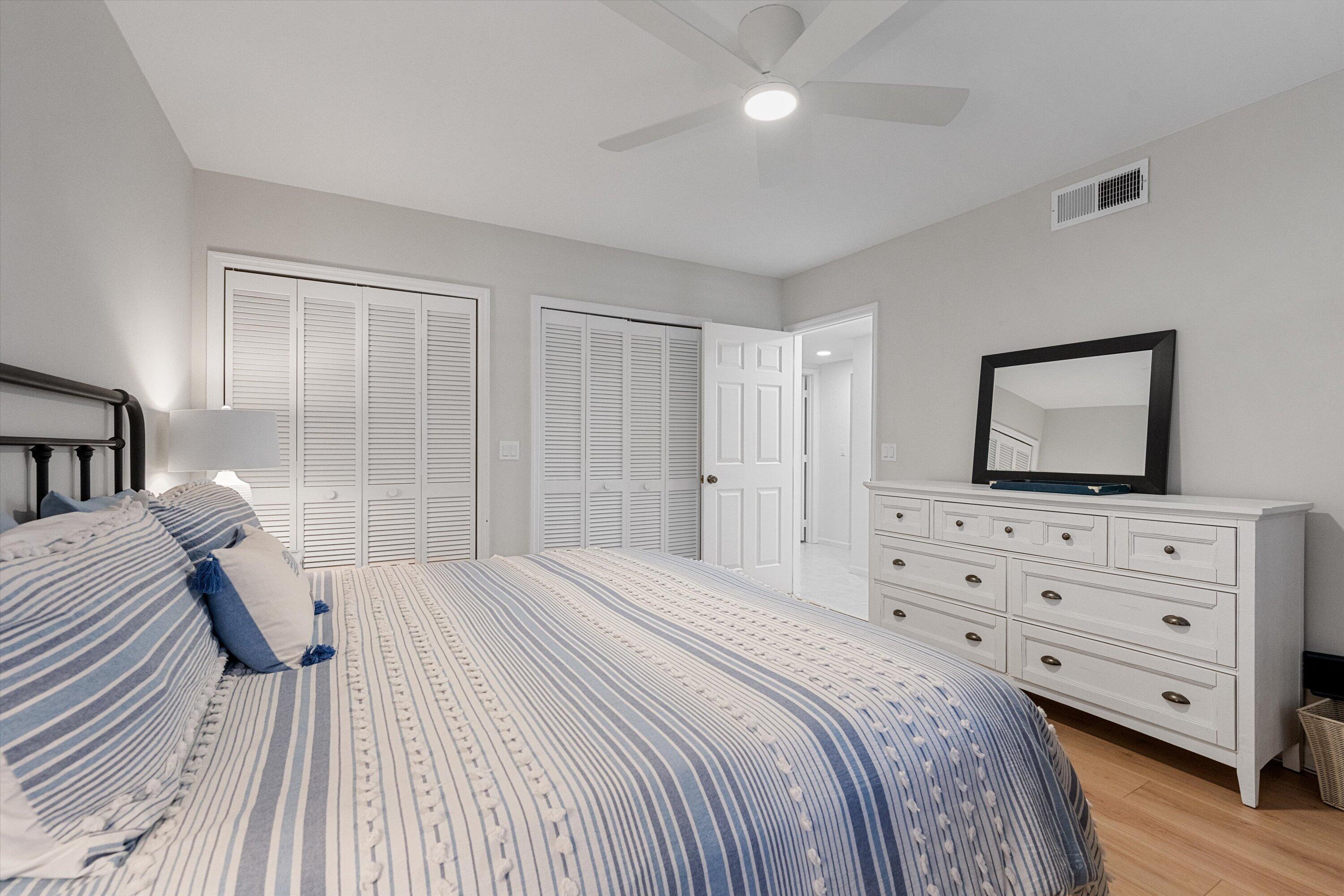 WATERBEND AT JONATHANS LANDING CONDO - Residential