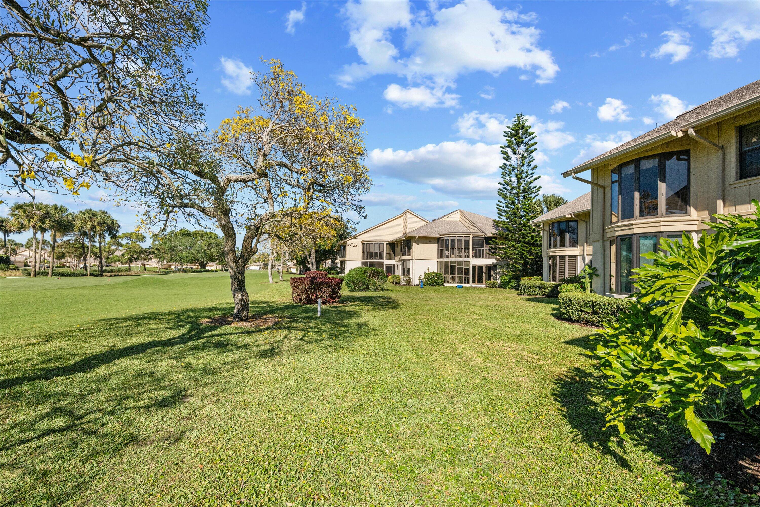 WATERBEND AT JONATHANS LANDING CONDO - Residential