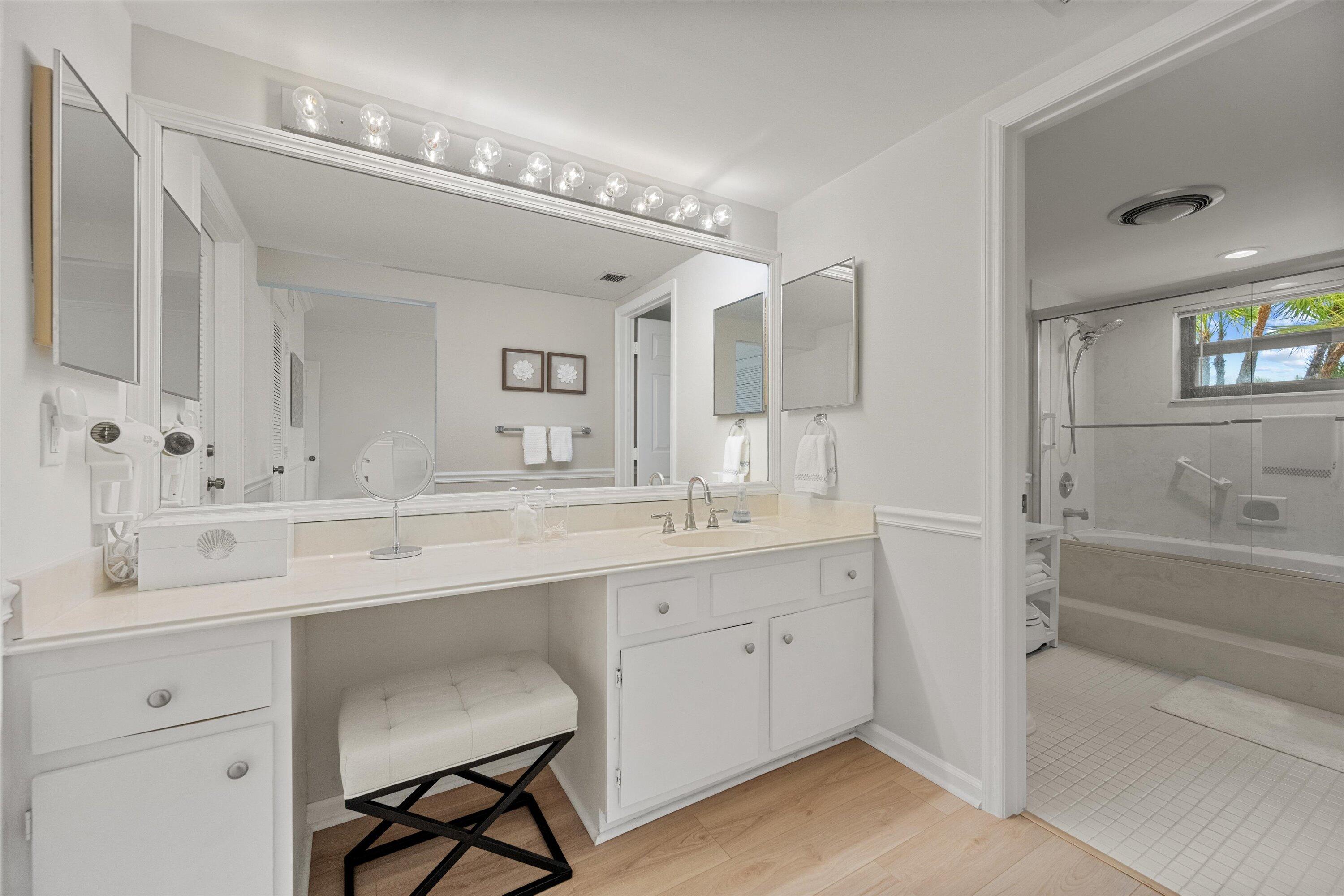 WATERBEND AT JONATHANS LANDING CONDO - Residential