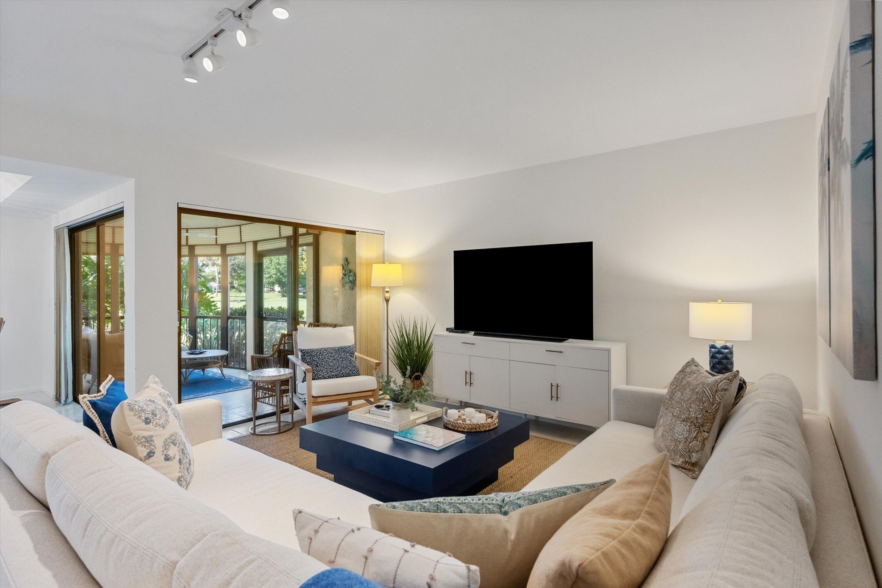 WATERBEND AT JONATHANS LANDING CONDO - Residential