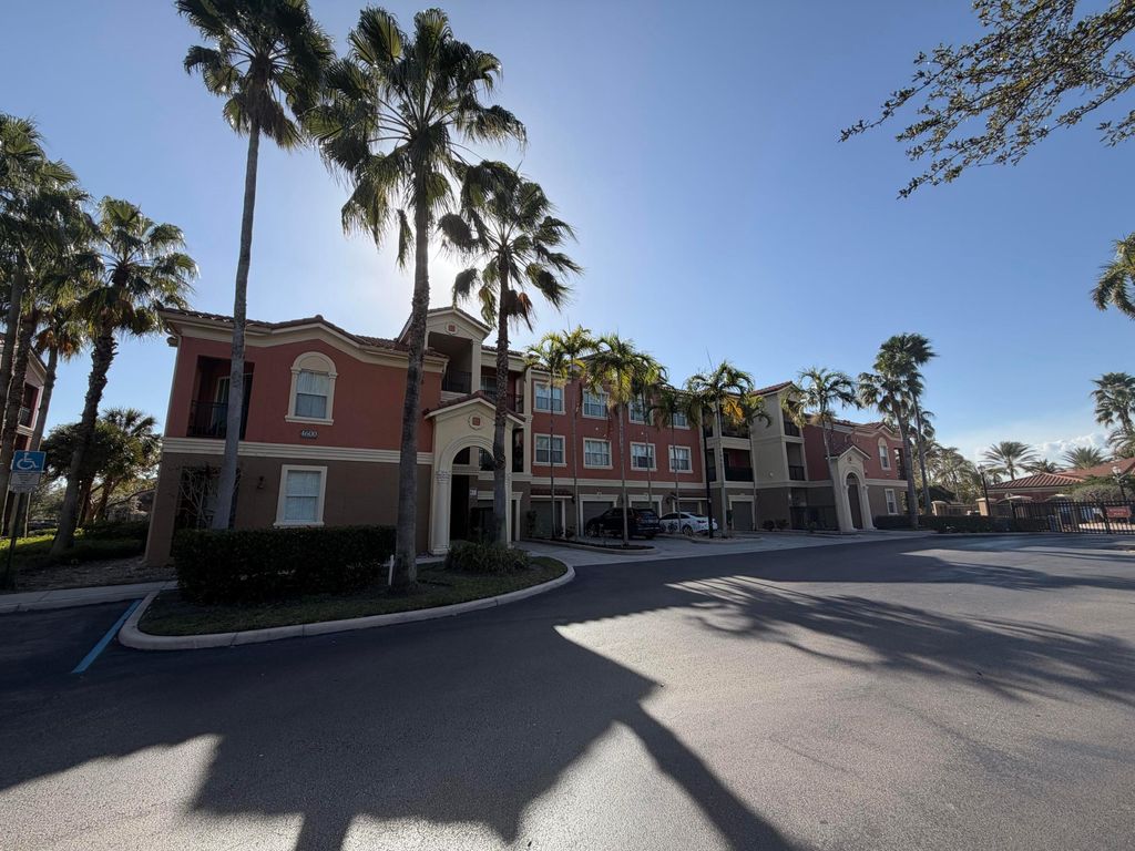 Photo of 4600 SW 160th Avenue #634, Miramar, FL 33027 (MLS # B26013687)