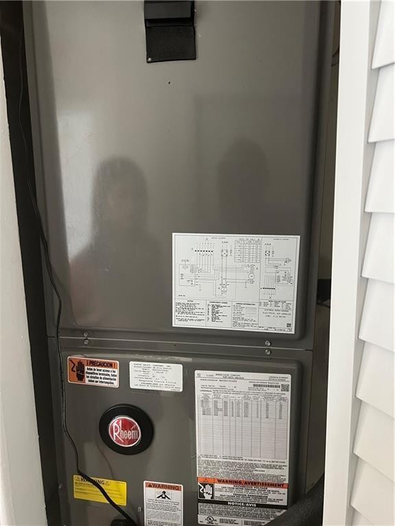 CASTLEWOOD 71-37 B - Residential Income