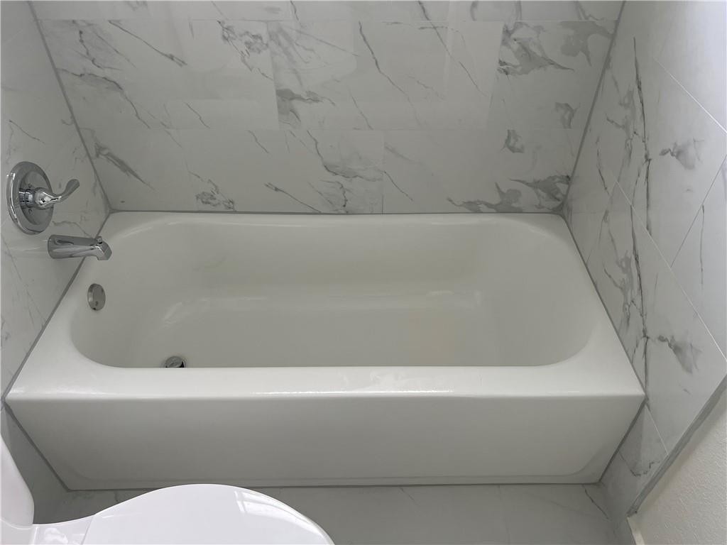 CASTLEWOOD 71-37 B - Residential Income