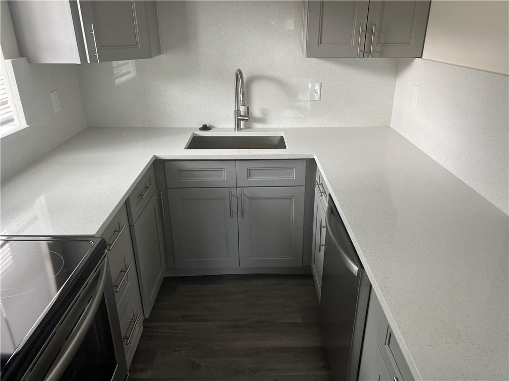 CASTLEWOOD 71-37 B - Residential Income