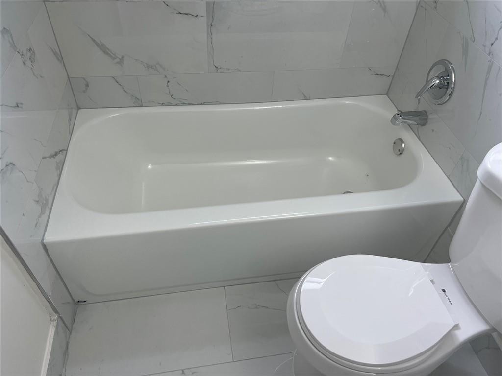 CASTLEWOOD 71-37 B - Residential Income