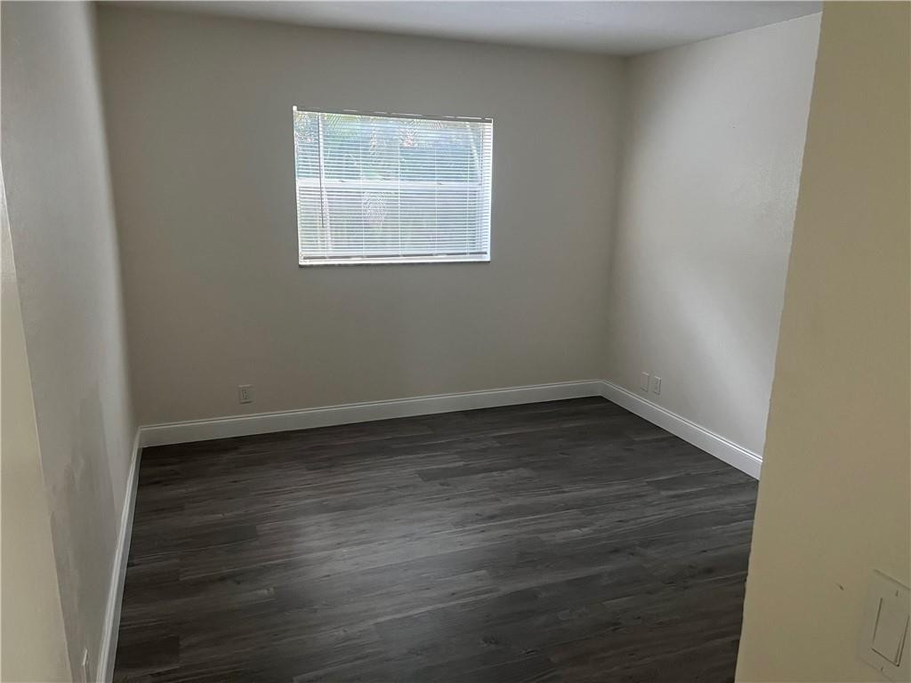 CASTLEWOOD 71-37 B - Residential Income