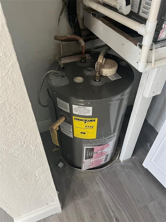 CASTLEWOOD 71-37 B - Residential Income