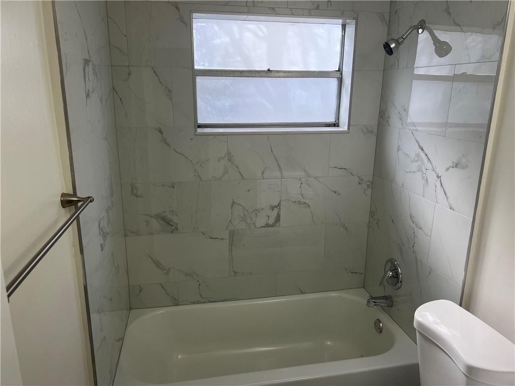 CASTLEWOOD 71-37 B - Residential Income