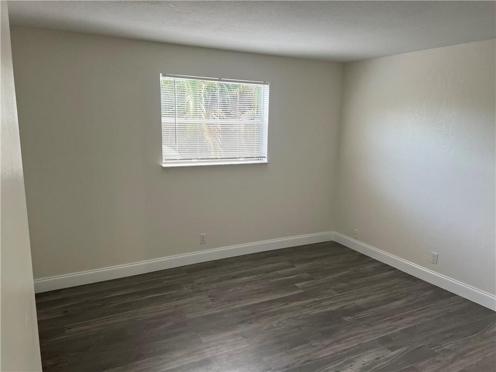 CASTLEWOOD 71-37 B - Residential Income