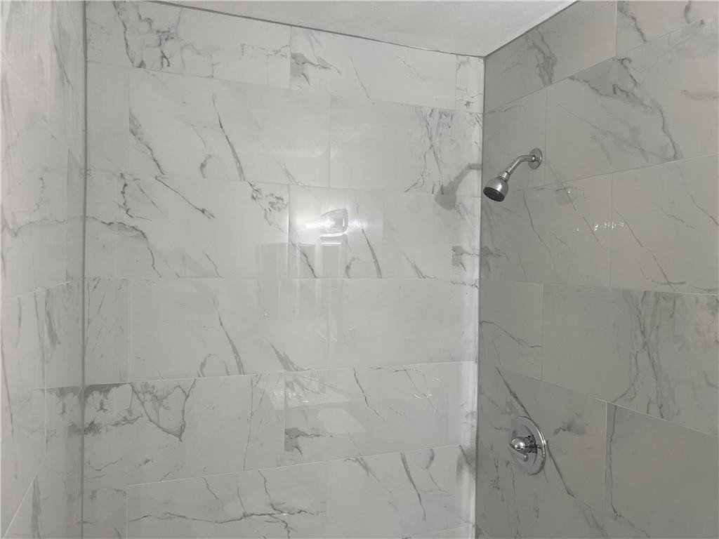 CASTLEWOOD 71-37 B - Residential Income