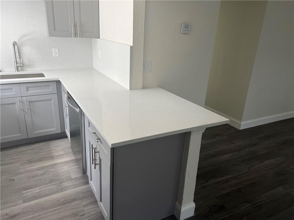 CASTLEWOOD 71-37 B - Residential Income