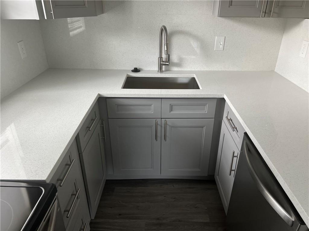 CASTLEWOOD 71-37 B - Residential Income