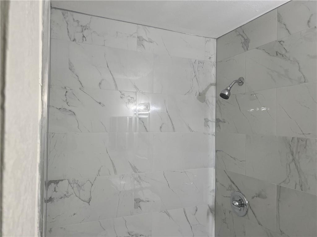 CASTLEWOOD 71-37 B - Residential Income