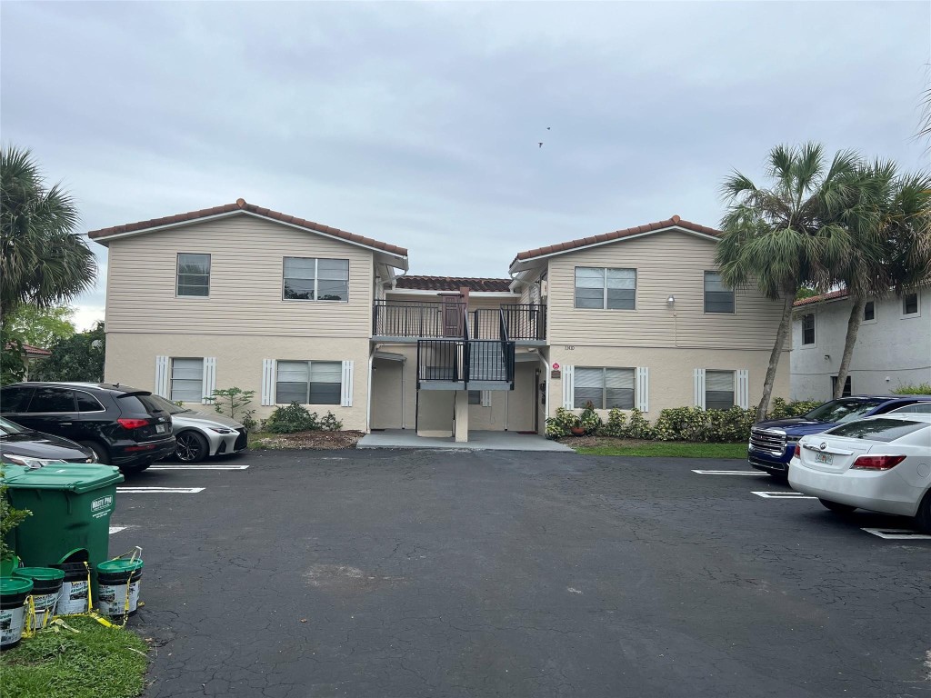 CASTLEWOOD 71-37 B - Residential Income