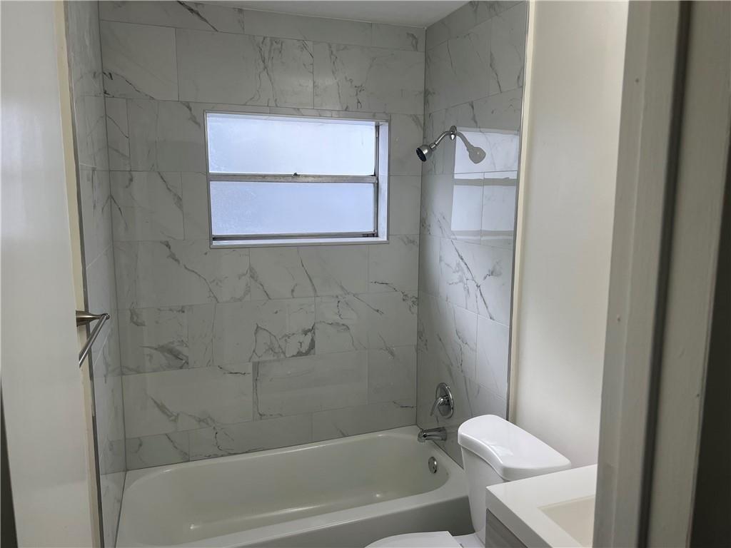 CASTLEWOOD 71-37 B - Residential Income