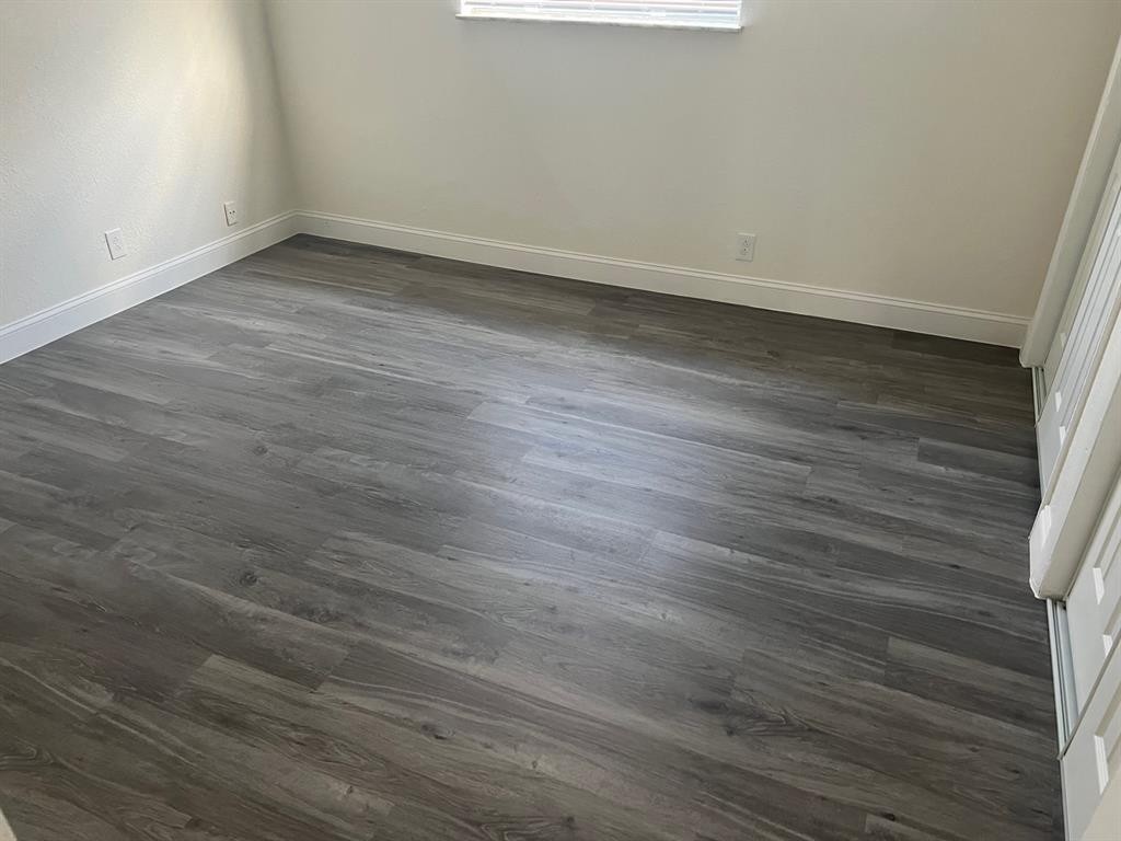 CASTLEWOOD 71-37 B - Residential Income