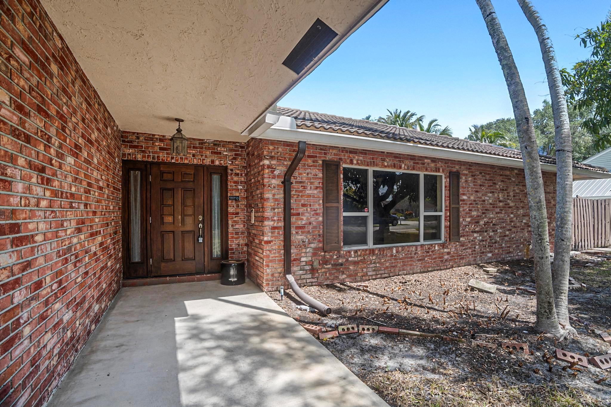 100 SW 15th Court