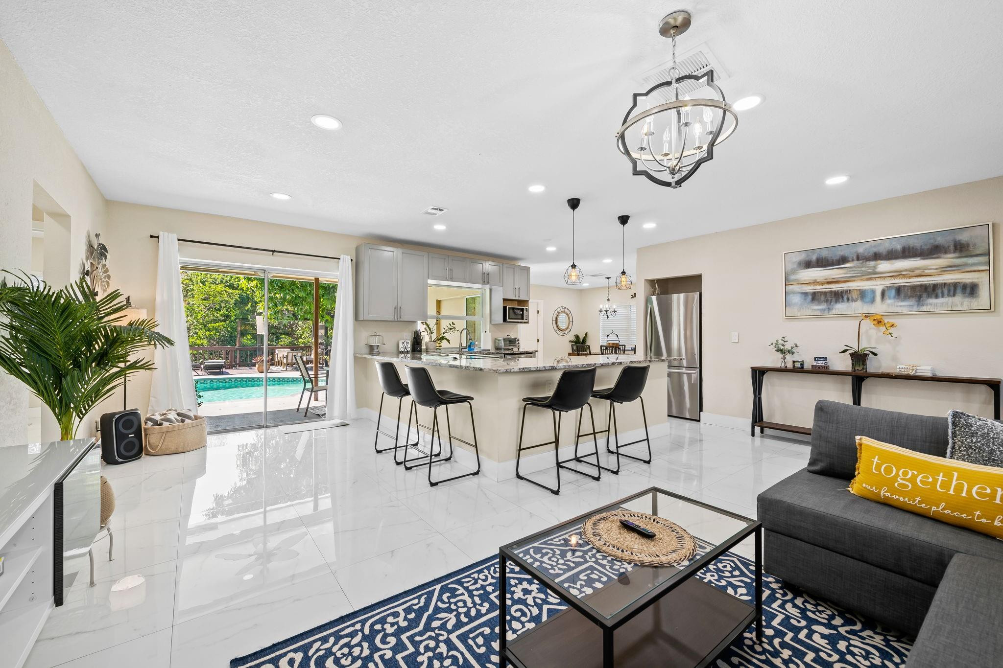 Royal Palm Isles - Residential Lease