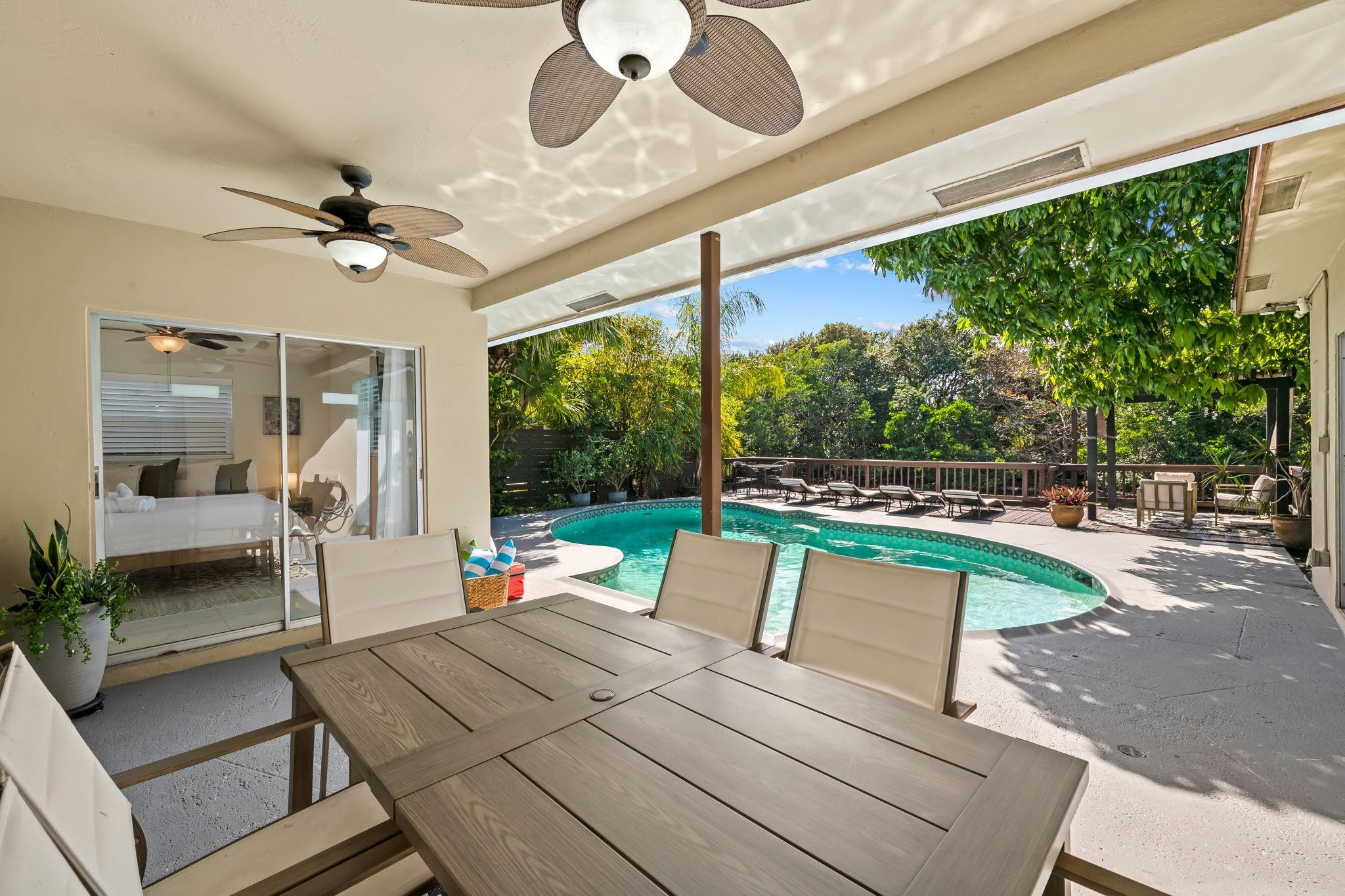 Royal Palm Isles - Residential Lease