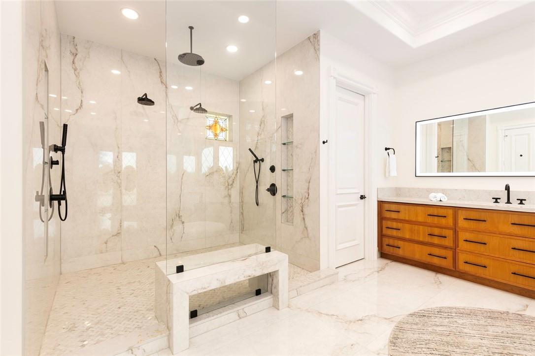 Santa Barbara Shores 33-2 - Residential