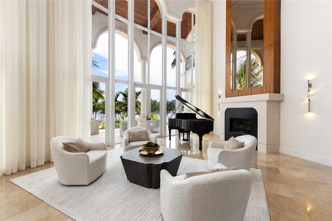 Santa Barbara Shores 33-2 - Residential