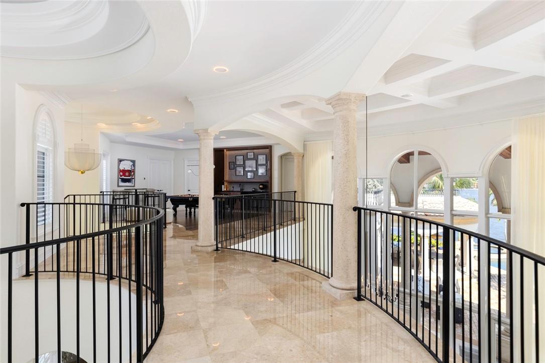 Santa Barbara Shores 33-2 - Residential