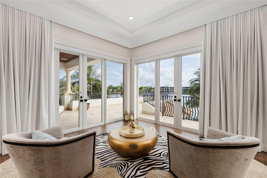 Santa Barbara Shores 33-2 - Residential