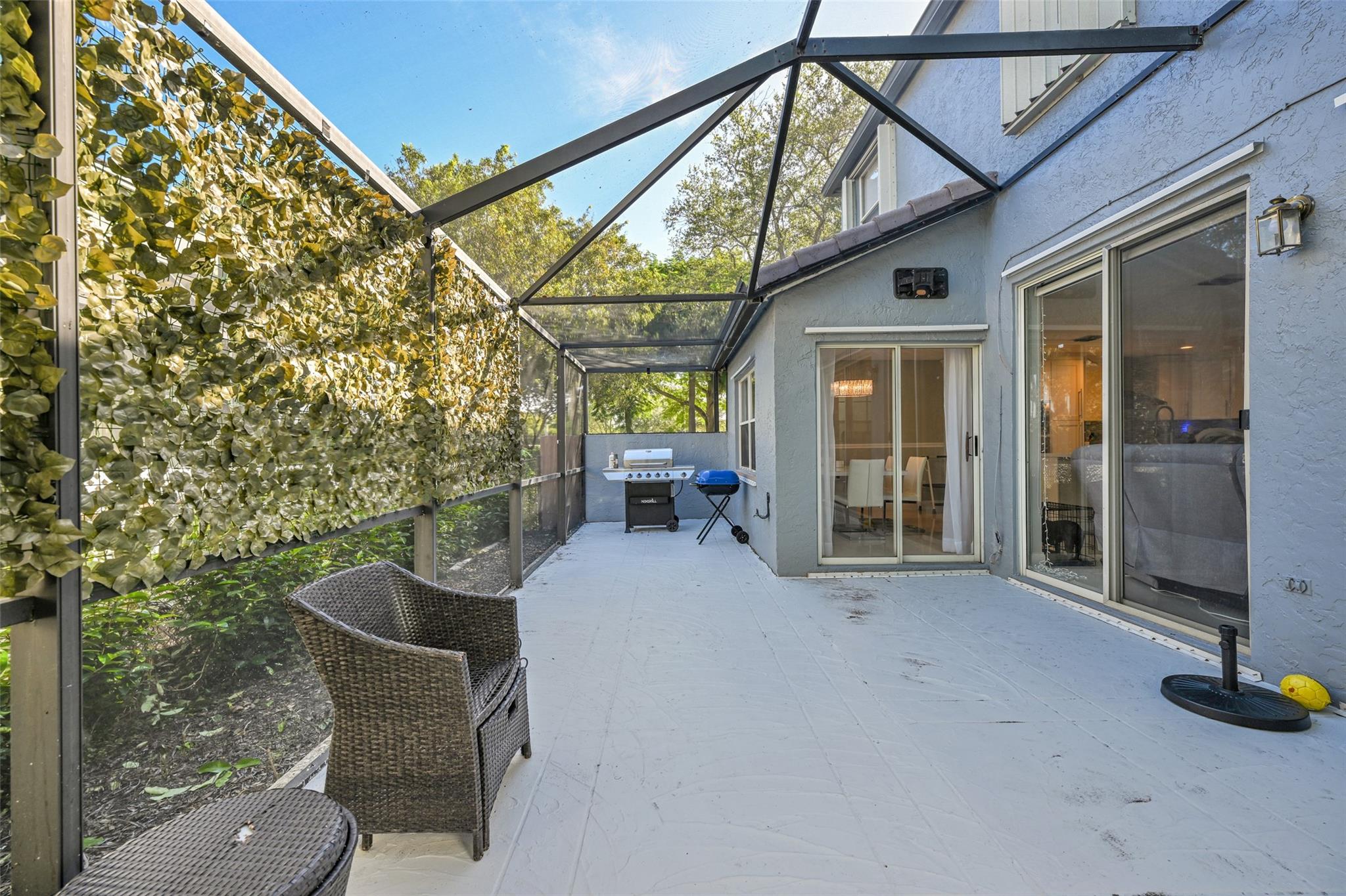 West Glen Manor 145-7 B - Residential