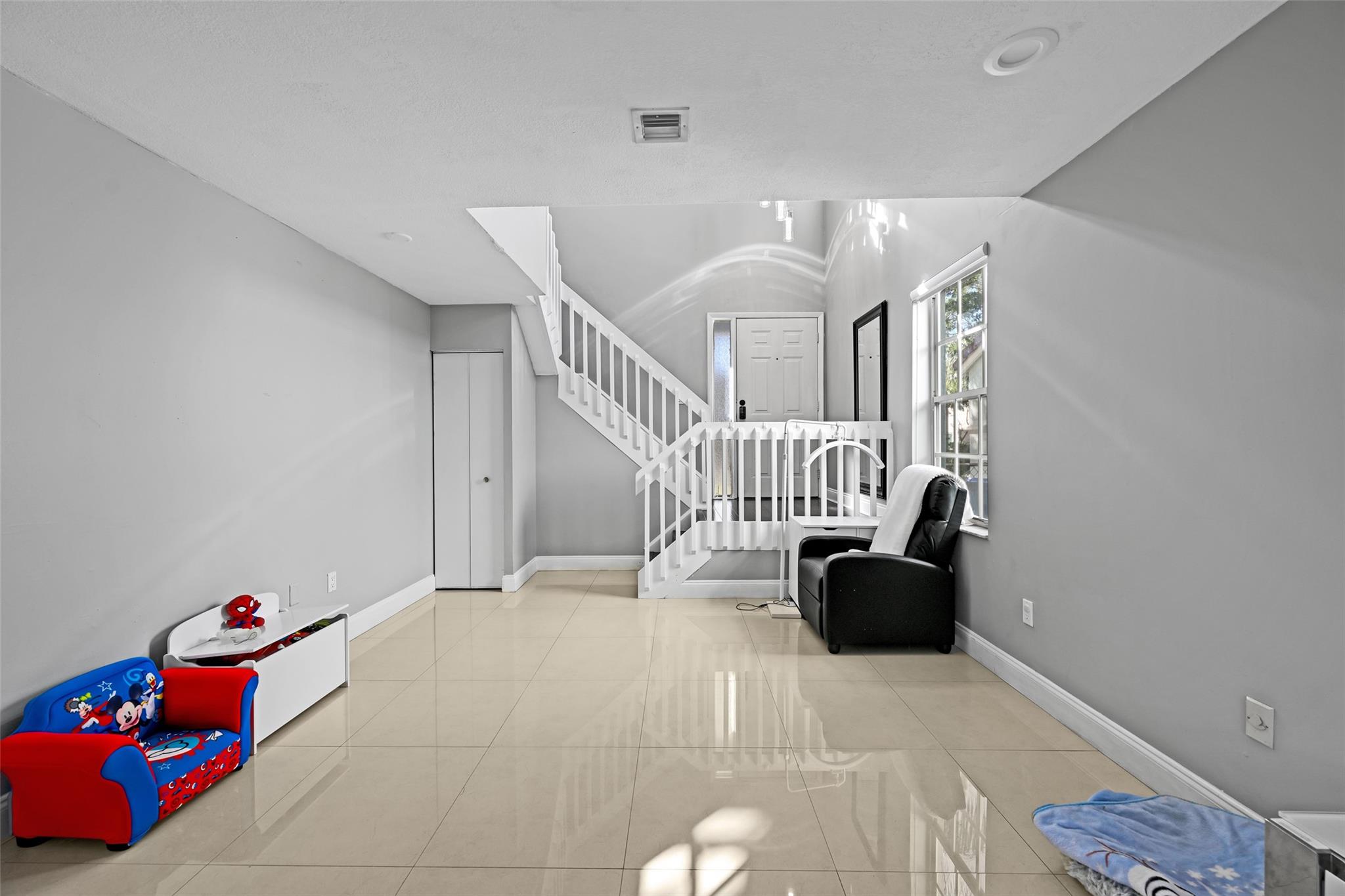 West Glen Manor 145-7 B - Residential