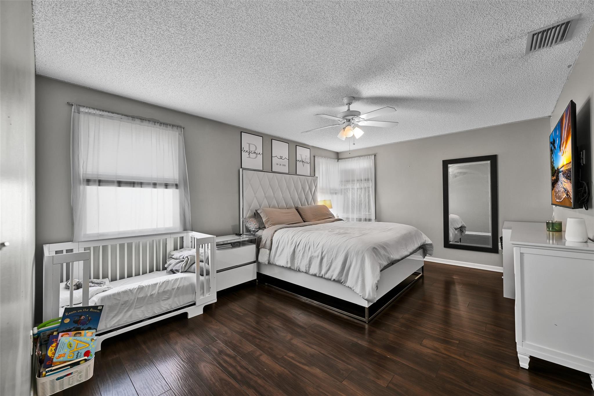 West Glen Manor 145-7 B - Residential