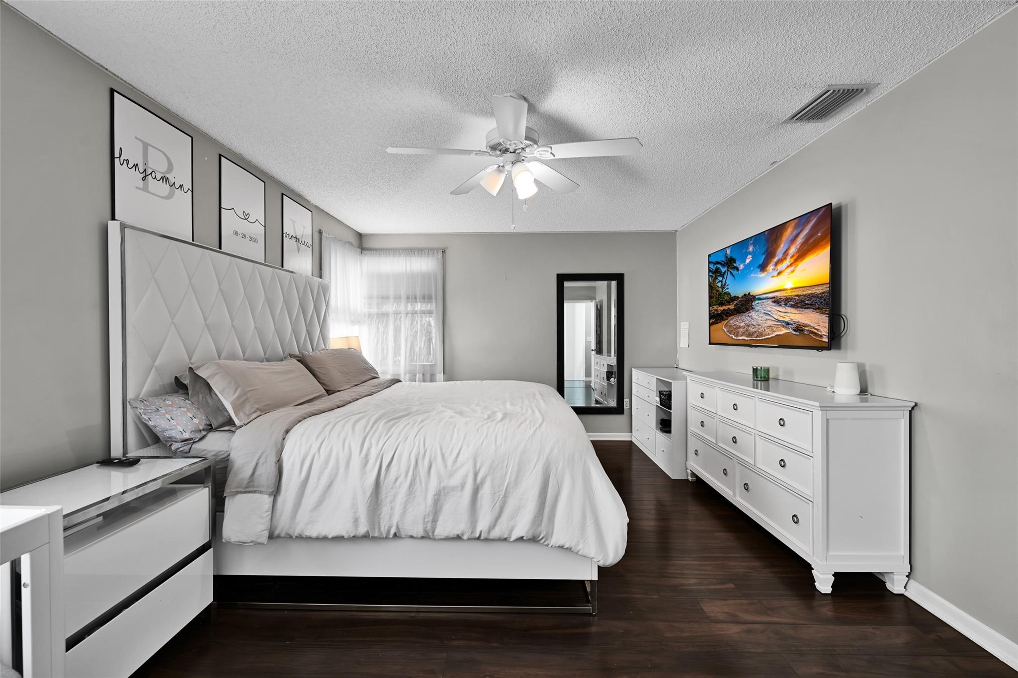 West Glen Manor 145-7 B - Residential