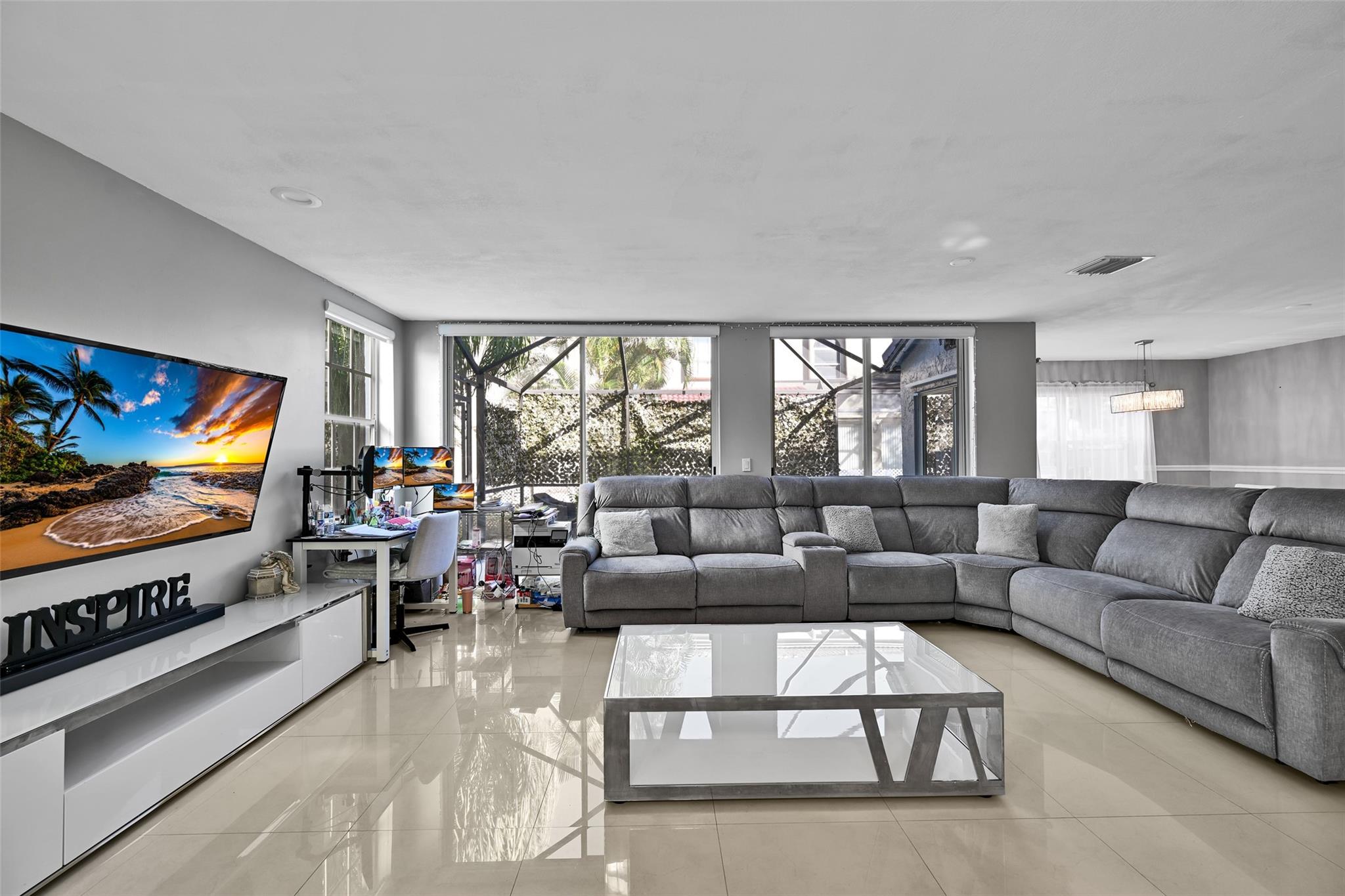 West Glen Manor 145-7 B - Residential