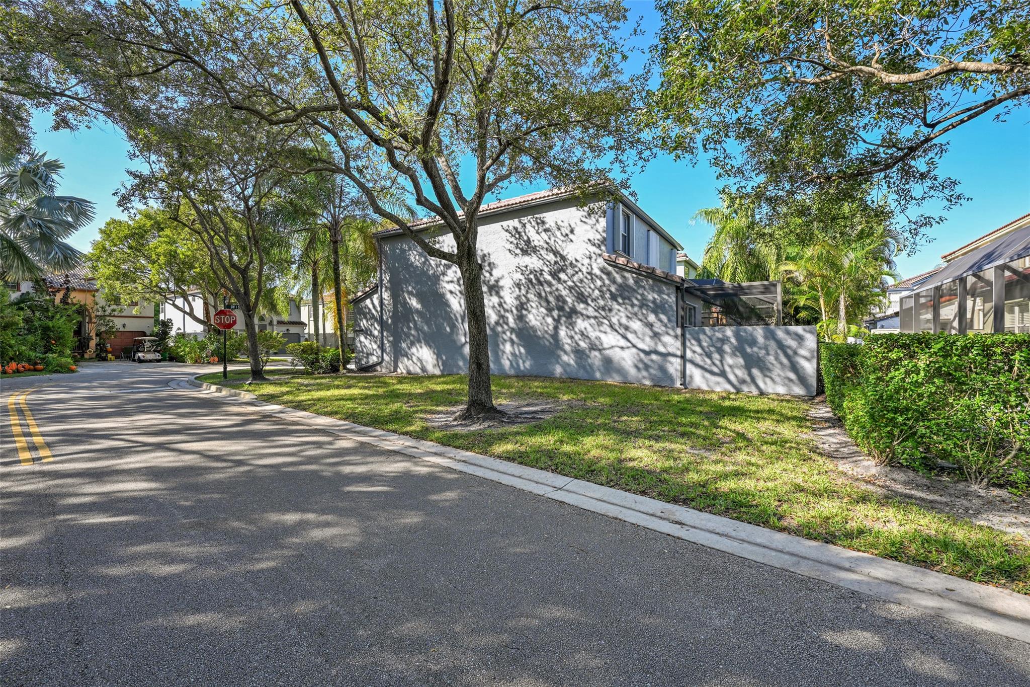 West Glen Manor 145-7 B - Residential