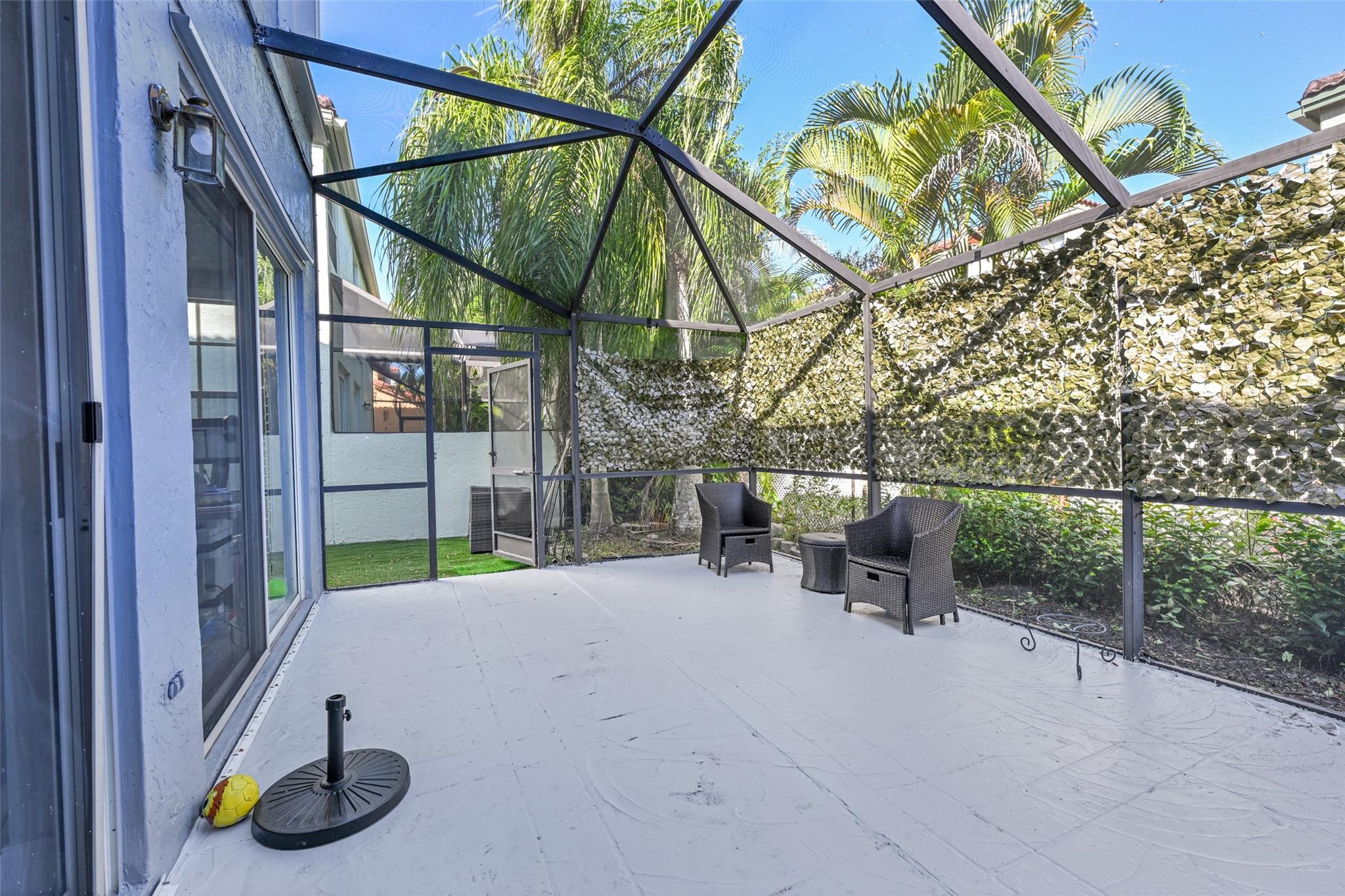 West Glen Manor 145-7 B - Residential