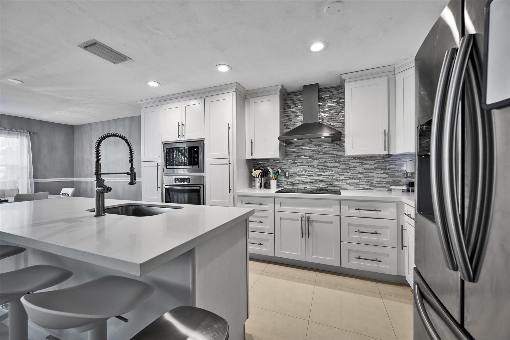 West Glen Manor 145-7 B - Residential