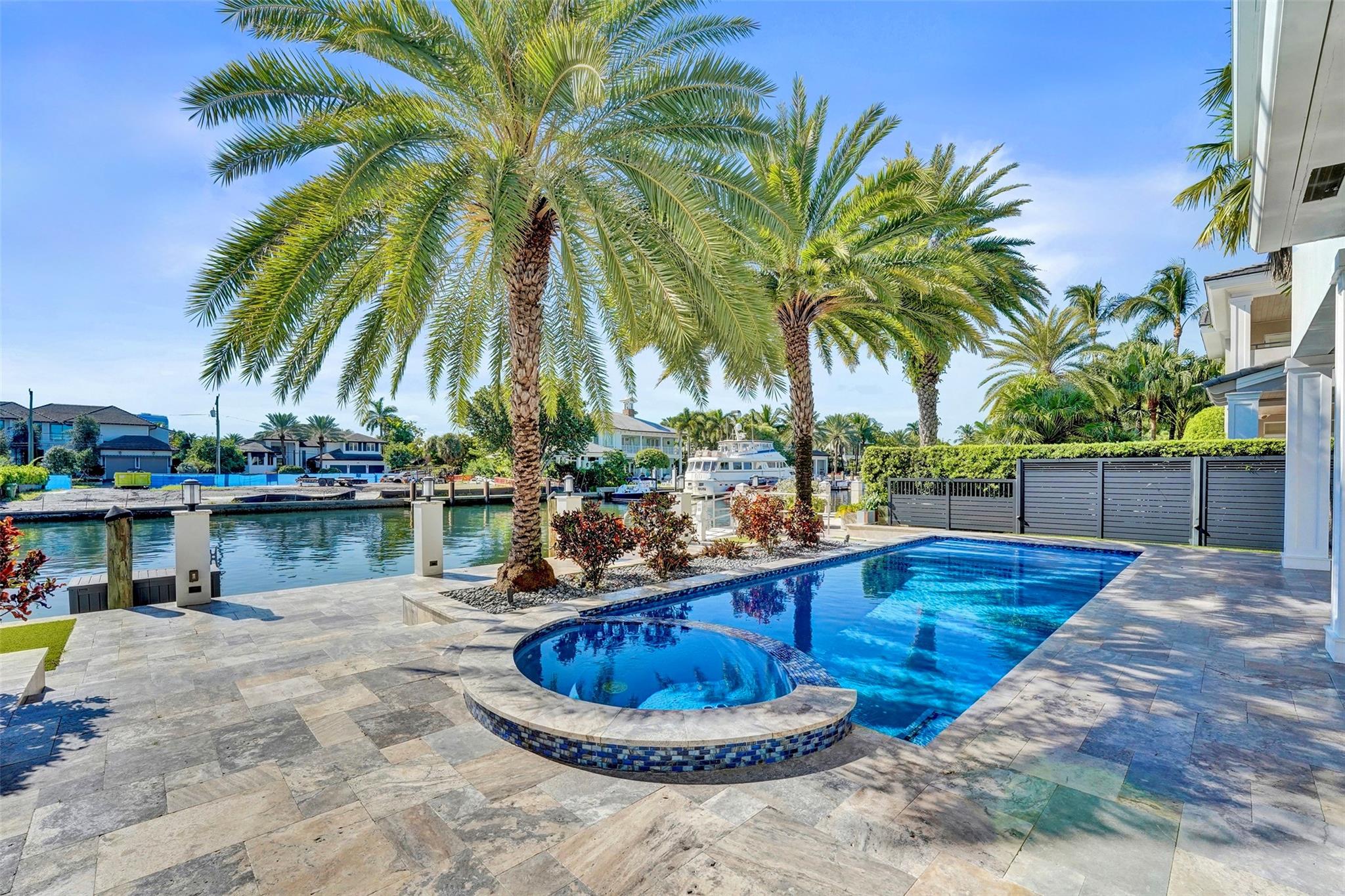 Rio Vista Isles - Residential