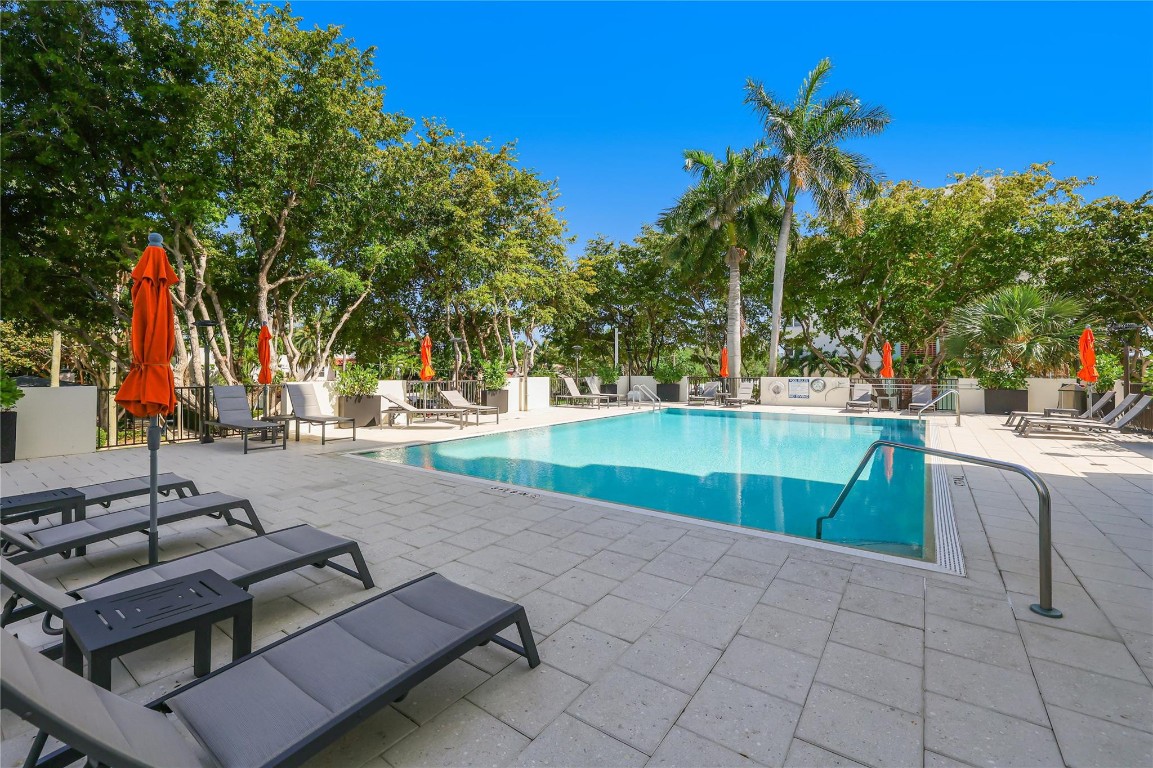 340 Sunset Drive 1504