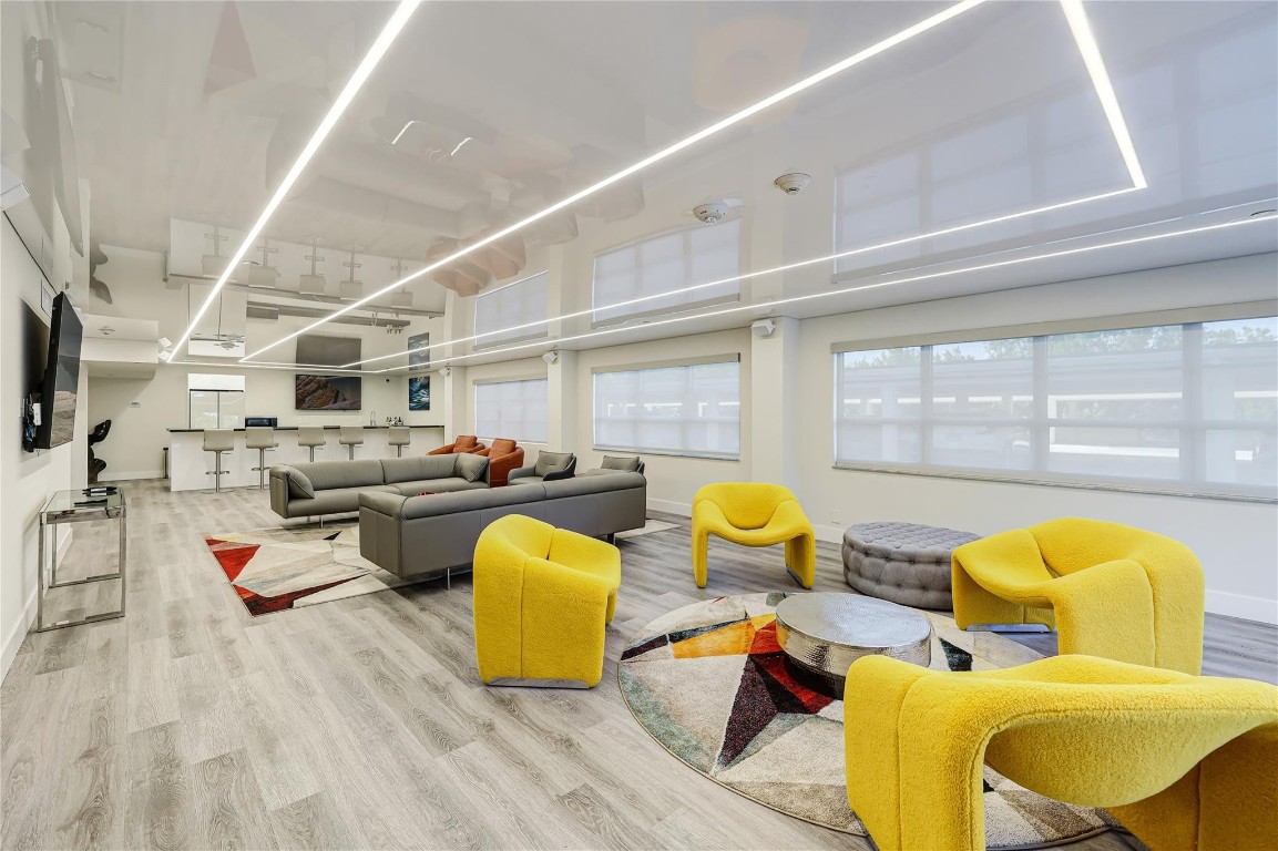 340 Sunset Drive 1504