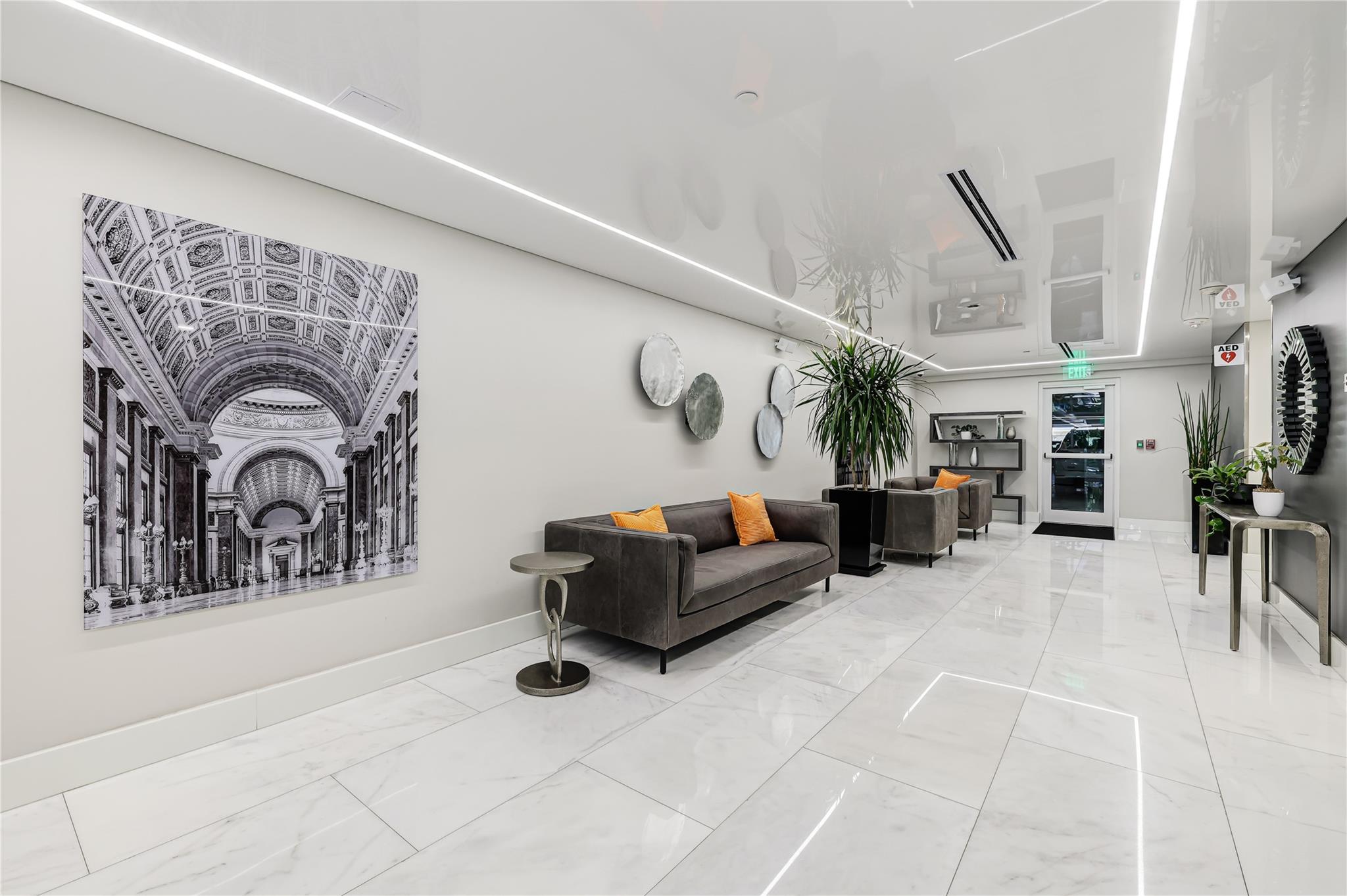 340 Sunset Dr 1504