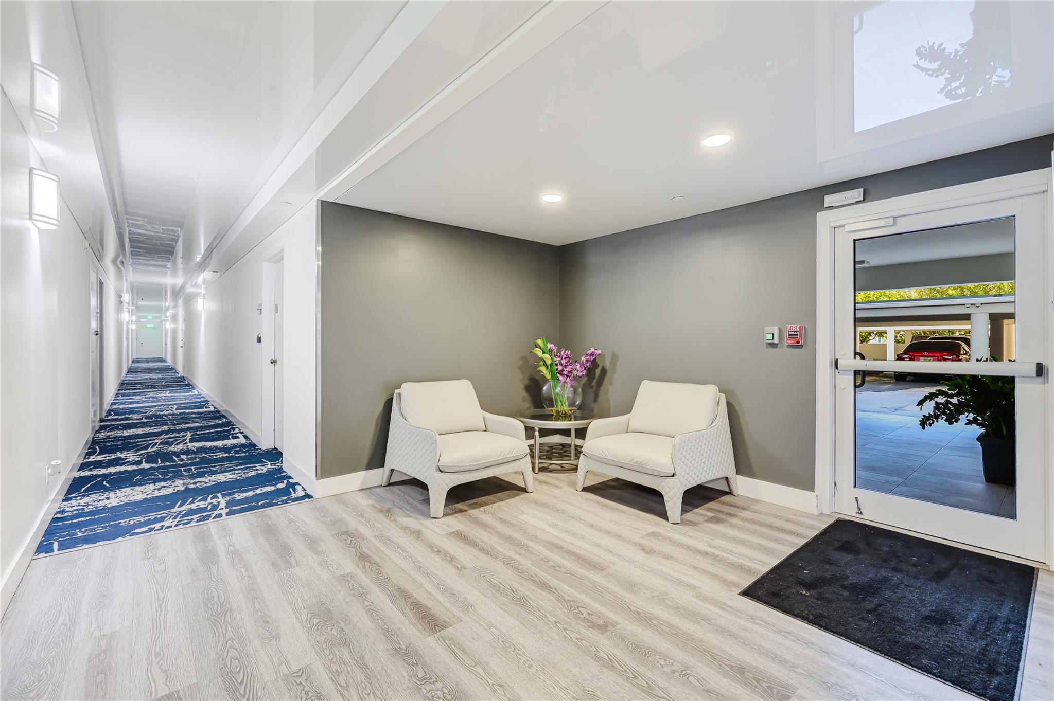 340 Sunset Dr 1504