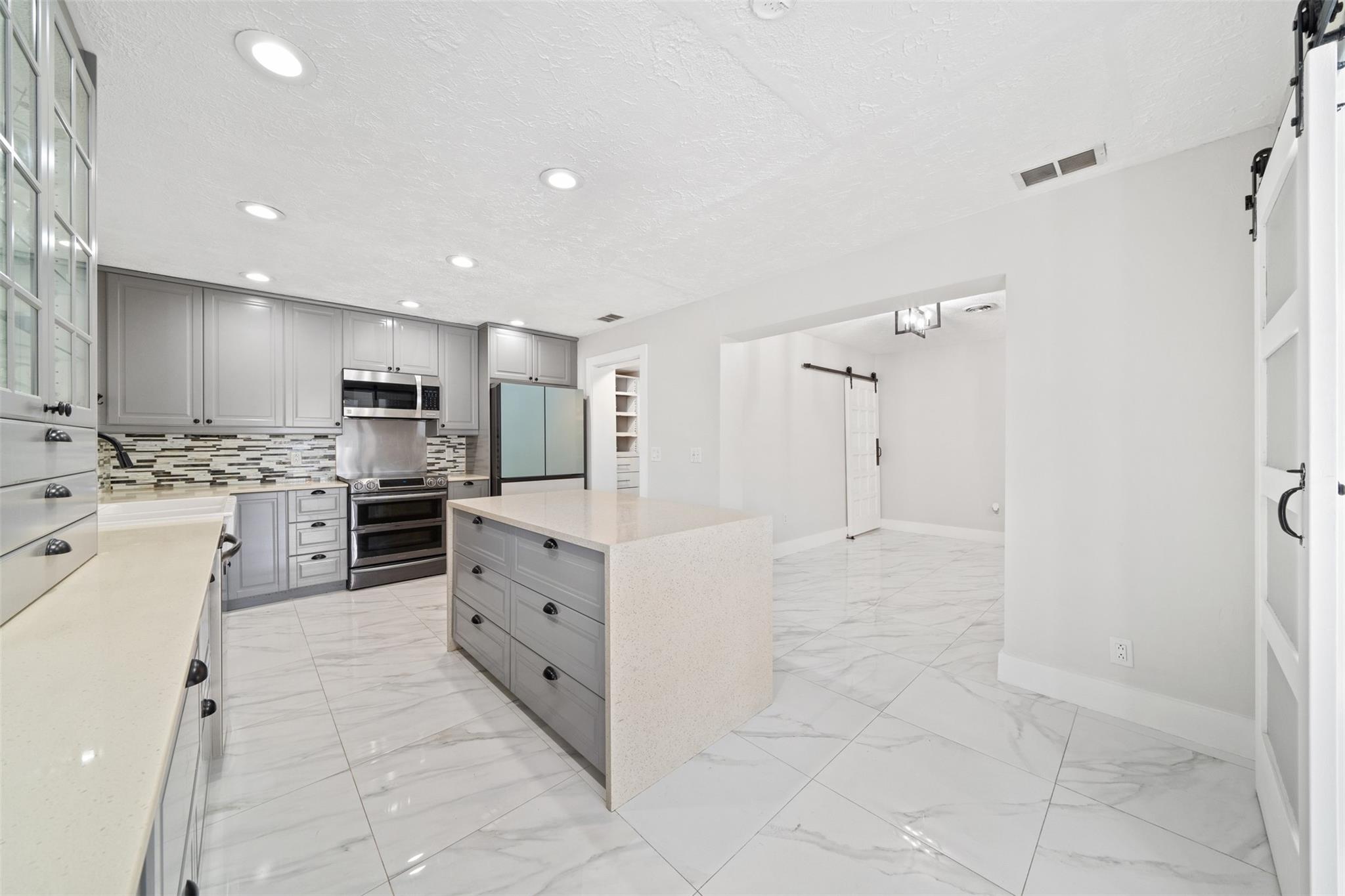 Garden Isles Sec 6 51-10 - Residential