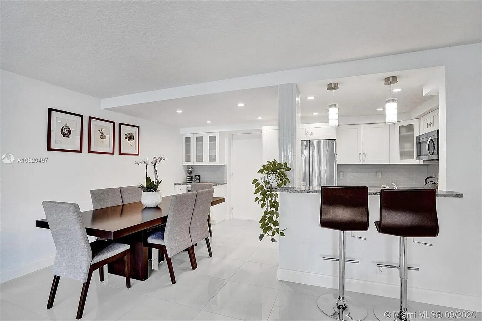 RIVER REACH CONDOMINIUM VI - Residential