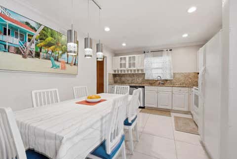 Tiny photo for 3050 N Riverside Drive #1a, Coral Springs, FL 33065 (MLS # B26028371)