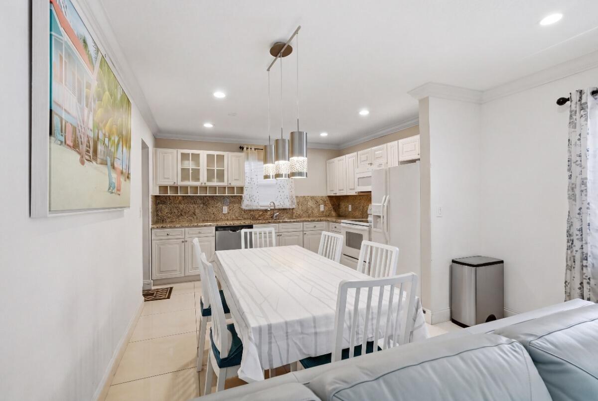 RIVERSIDE ESTATES CONDO - Residential
